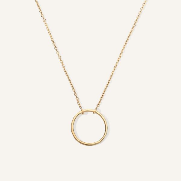 colar minimalista de ouro 18k com círculo e corrente cartier