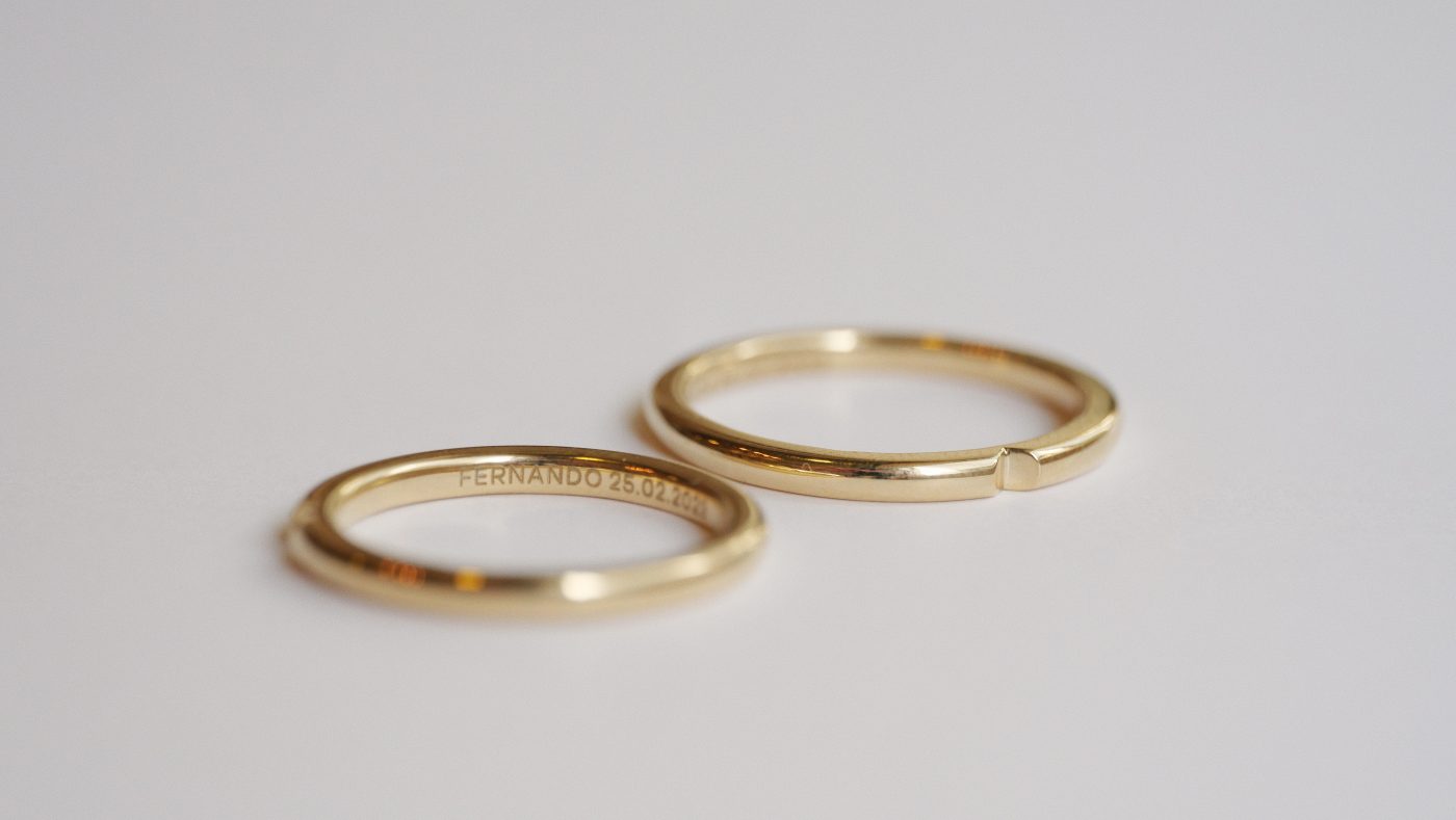 Nome do casal na aliança de casamento